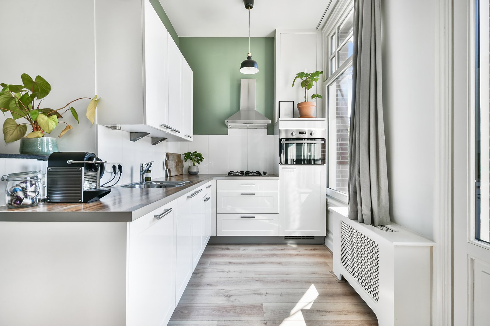 AdobeStock_450742803